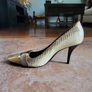Roger Vivier Tan Python Pumps Shoes Sz. 38.5